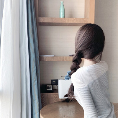 女头‖ 暗系女头
by: 拟黎
