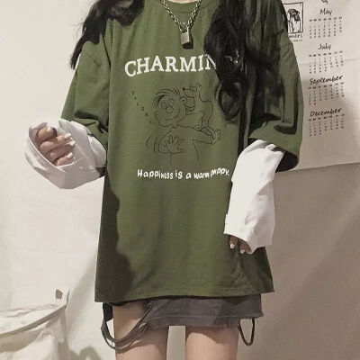 “星星喝醉了，掉进无人的海里。”