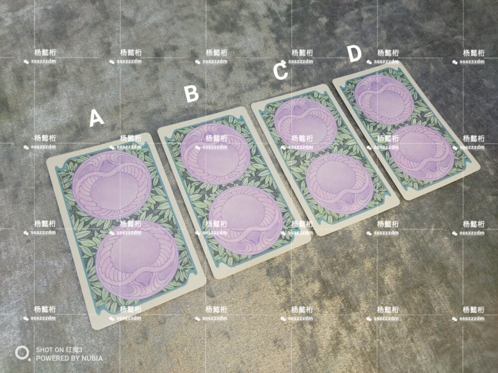 明日运势|第二十五期
凭直觉选一张牌
（翻开之前不可以偷看哦）
1
1
1
1
1
1
1
1
1
1
1
1
1
1
1
A
幸运度：★☆☆☆☆
提示：思维比较混乱的一天，可以先把一些日常的任务完成，不要浪费时间精力在不必要的地方。
B
幸运度：★☆☆☆☆
提示：会因为一些事情觉得非常非常绝望或者焦虑，但好在之后还能缓住自己。
C
幸运度：★★★★☆
提示：有些期待的事情会得到回应，女生桃花运有所上升，但是要小心人际方面的问题，不要想太多。
D
幸运度：★☆☆☆☆
提示：可能因为之前做事情太鲁莽了，出现的结果不是很理想，会有一点后悔的情绪。
这里子轩，每天定时更新，喜欢的小伙伴可以点点小红心哦