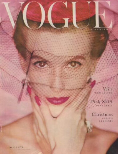 50年代《Vogue》杂志封面
现在看
依然美到极致