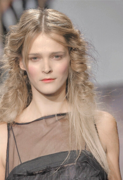 Carmen Kass