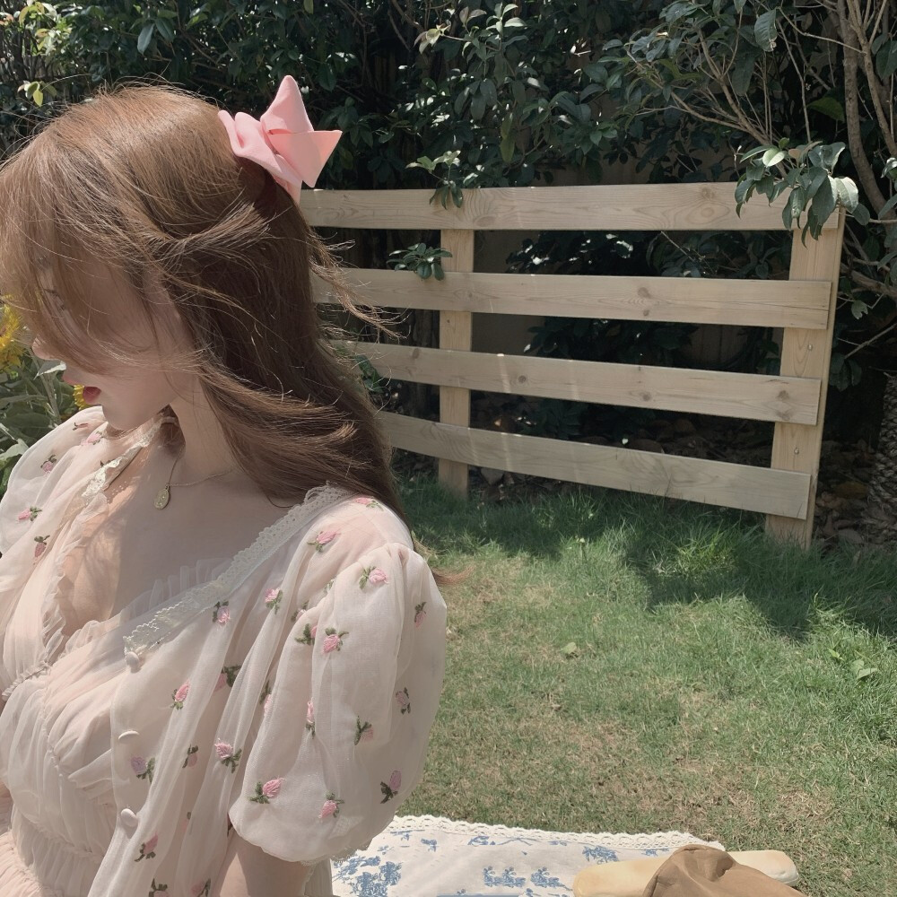 女头‖ 暗系女头
by: 拟黎
