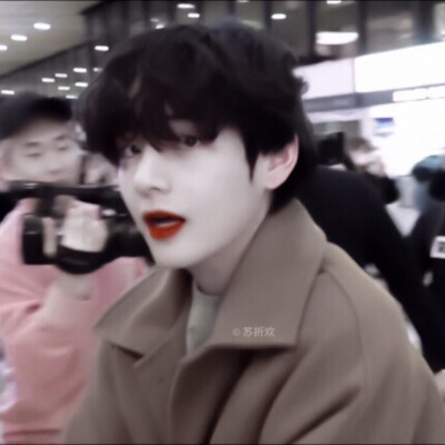 今日男友//.
cr.花梦无期
原截_兔其警官