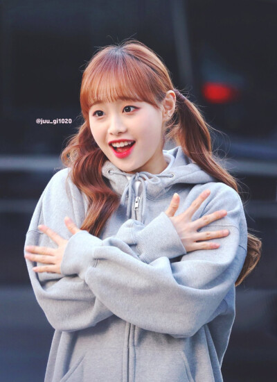 金智雨chuu