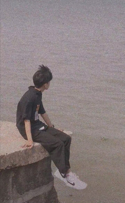 壁纸.男头.背影.海边.