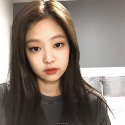 Jennie头像