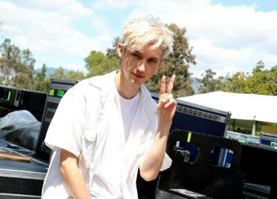 troye