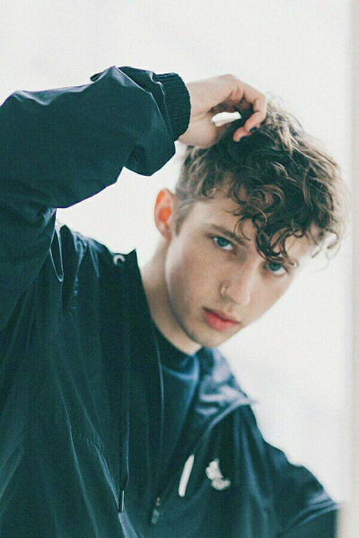 troye