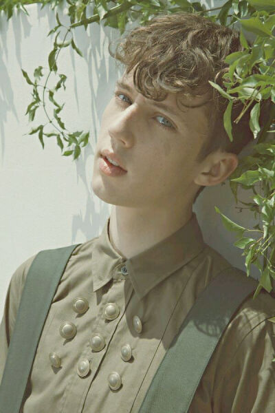 troye