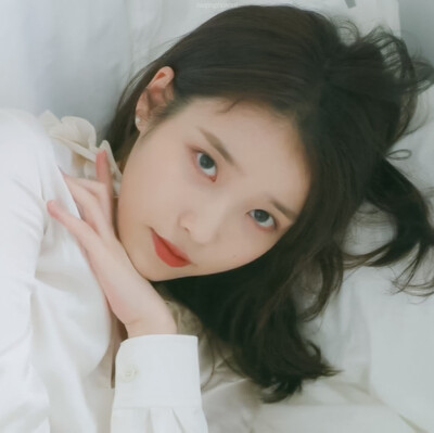 李知恩，iu