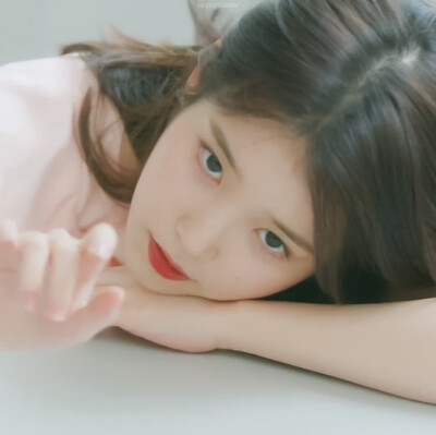 李知恩，iu