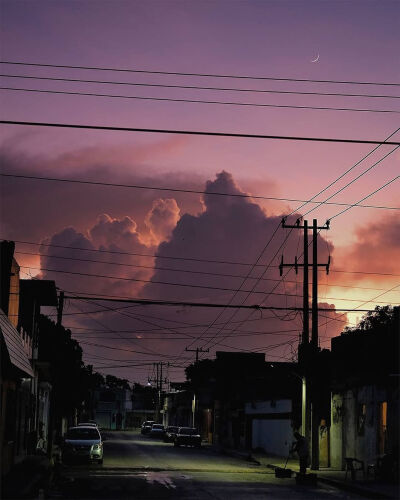 【背景图】夕阳 安静 温柔 生活
喜欢一个人在傍晚的时候带着耳机听着温柔的音乐搭上最后一班末班车从坐到尾，一边欣赏着沿途的风景。