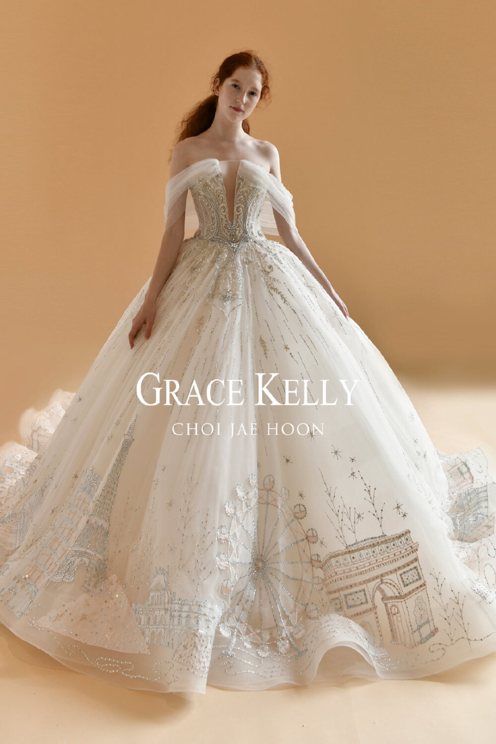 GRACE KELLY 婚纱，图片来源微博。@GRACE KELLY婚纱礼服