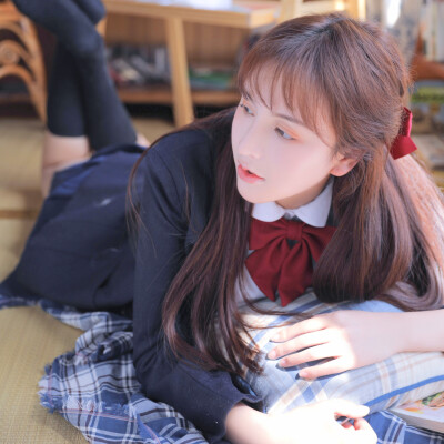 干净的让人舒服「藏裙」