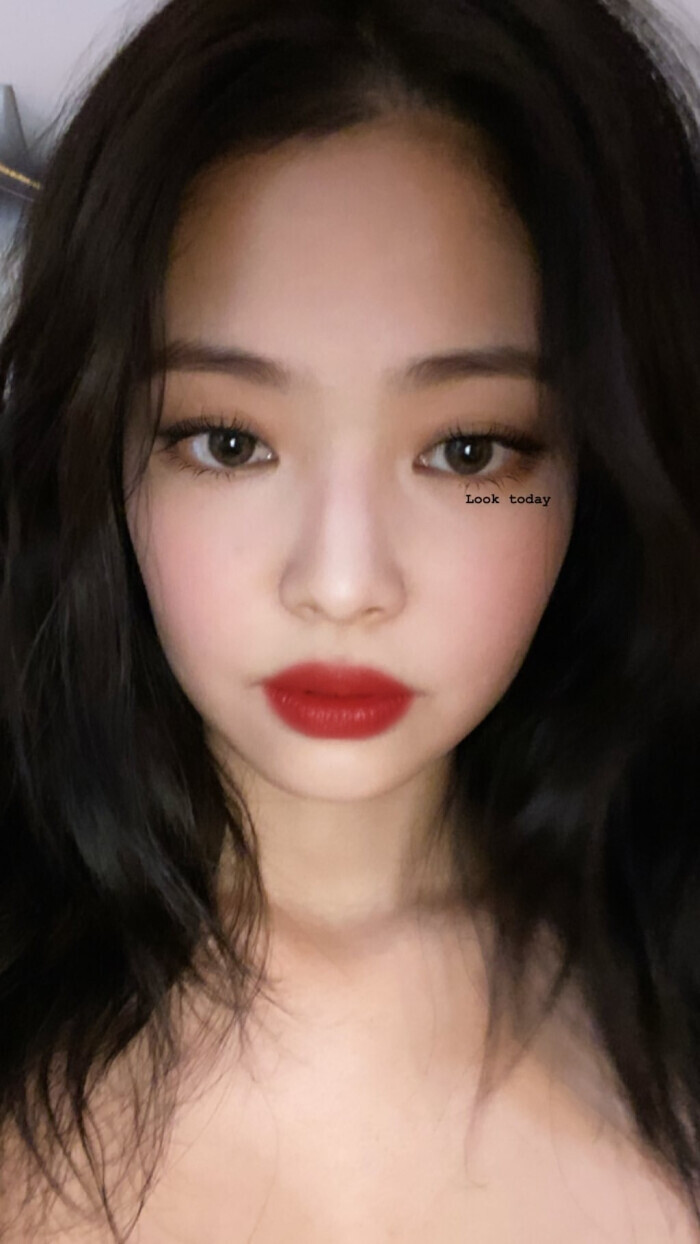 自己修的图
blackpink jennie