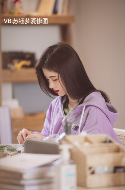 微博:苏钰梦爱修图