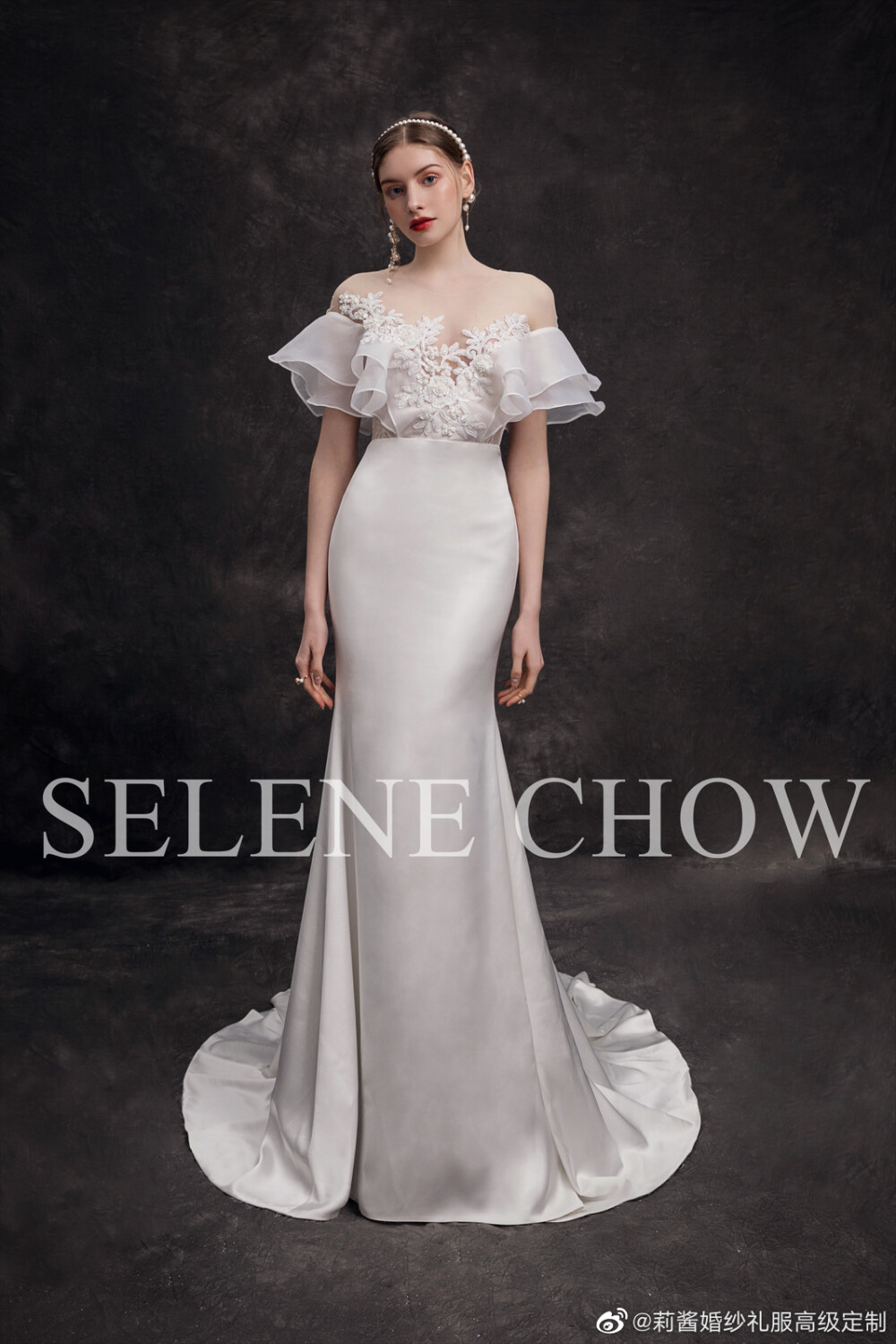 SELENE CHOW 婚纱，图片来源微博。@莉酱婚纱礼服高级定制