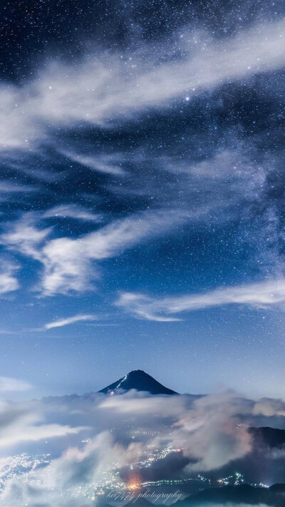 富士山 - cr：未知
风景壁纸/湖光山色/夜景摄影/小清新/天空晚霞/横屏壁纸/锁屏壁纸/手机壁纸ins/高清壁纸/背景图/文案/