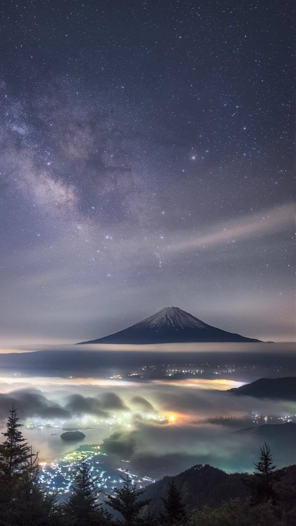 富士山 - cr：未知
风景壁纸/湖光山色/夜景摄影/小清新/天空晚霞/横屏壁纸/锁屏壁纸/手机壁纸ins/高清壁纸/背景图/文案/