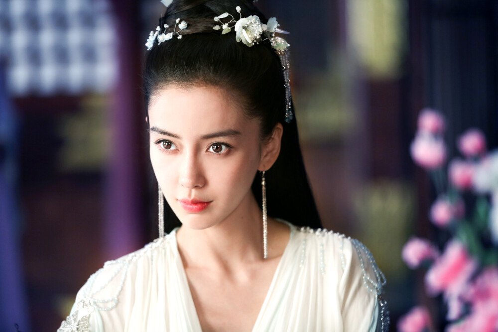 孤芳不自赏
Angelababy 饰 白娉婷