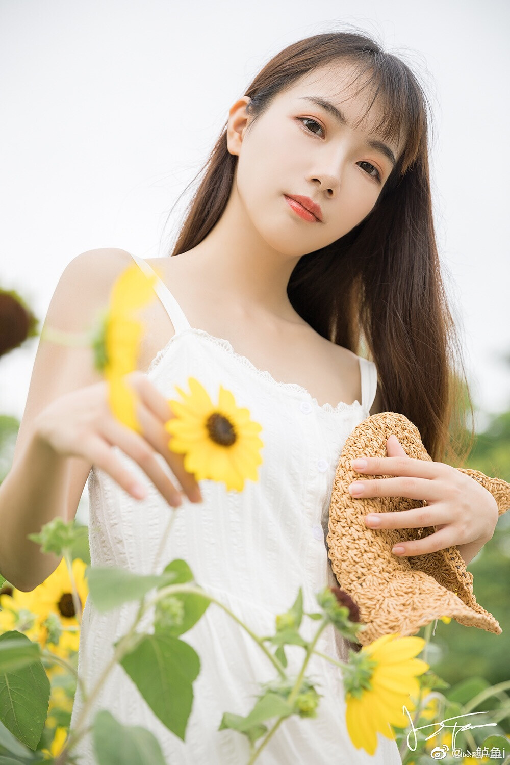 摄影，酱紫image
出镜，鲈鱼i