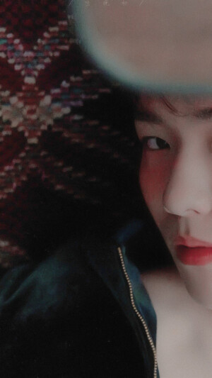 边伯贤
cr微博：陆晚初