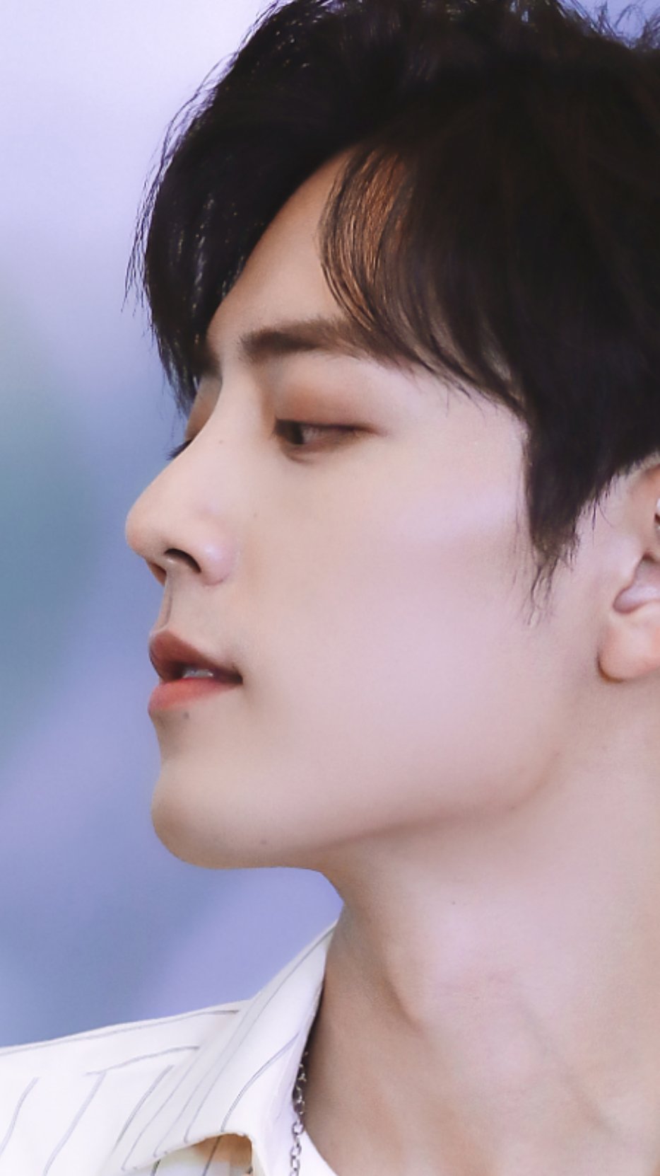 肖战怼脸杀壁纸