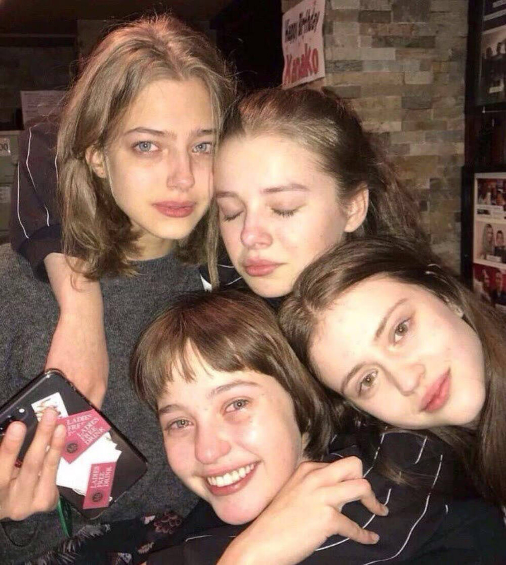 头像女 欧美
微博@头像妈bot