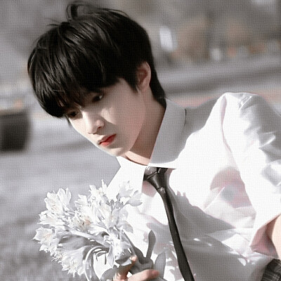 
ヒッチコック × Liu Yaowen
