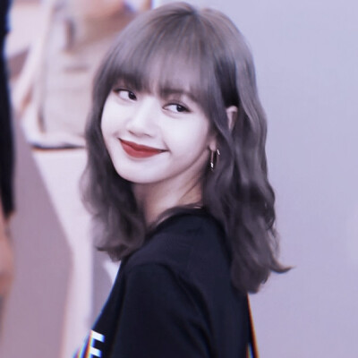 Lisa，可爱❤️