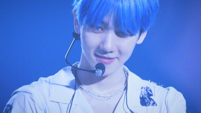 人气男星 边伯贤