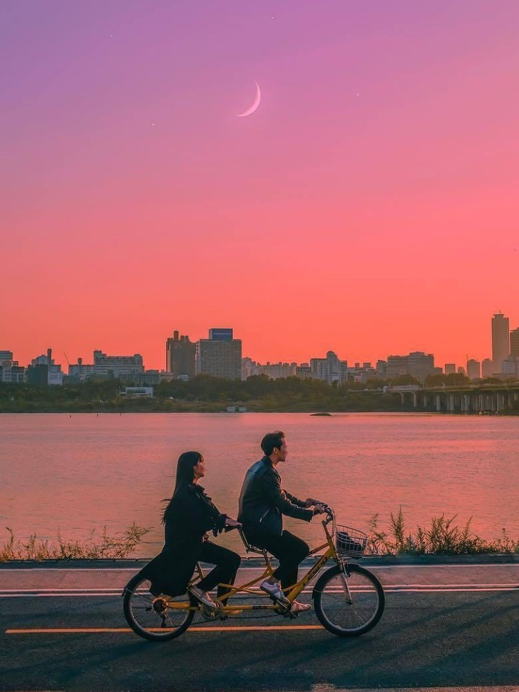 你眨一下眼 就翻阅了我心里的春夏秋冬
cr.壁纸仙女picture
表白文案