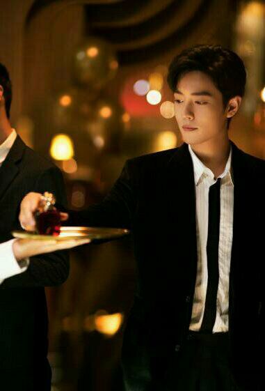 别爱我没结果，除非花手摇过我