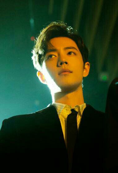 别爱我没结果，除非花手摇过我