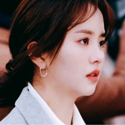 “幸有我爱我”
金所炫/自调/自截
抱图dd