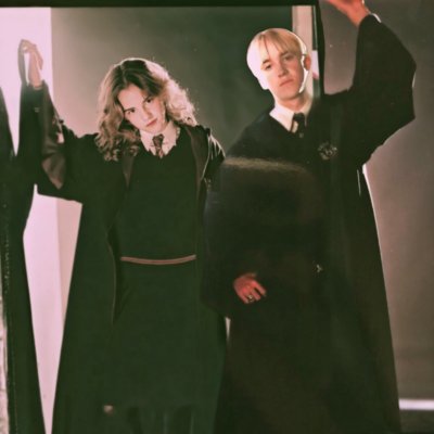 德赫 汤艾
Hermione Granger, Emma Watson; Draco Malfoy, Tom Felton
[weibo@雪桐桐鸭]