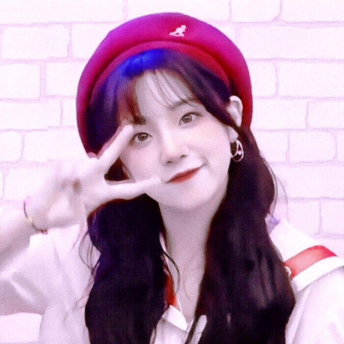 均来自小黄君二改图。
持靓行凶。