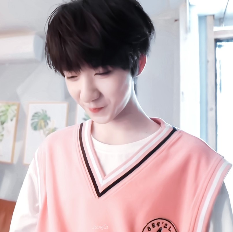 贺峻霖头像
二传标dt江亓