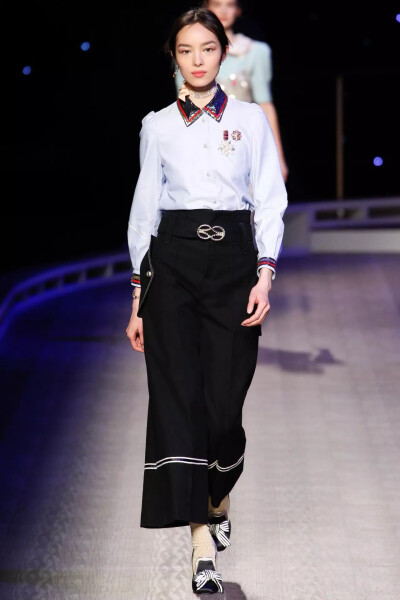 Runway | Tommy Hilfiger Fall 2016 RTW