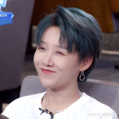 爱了爱了
翠花一笑，
我昕融化！
啊啊啊啊