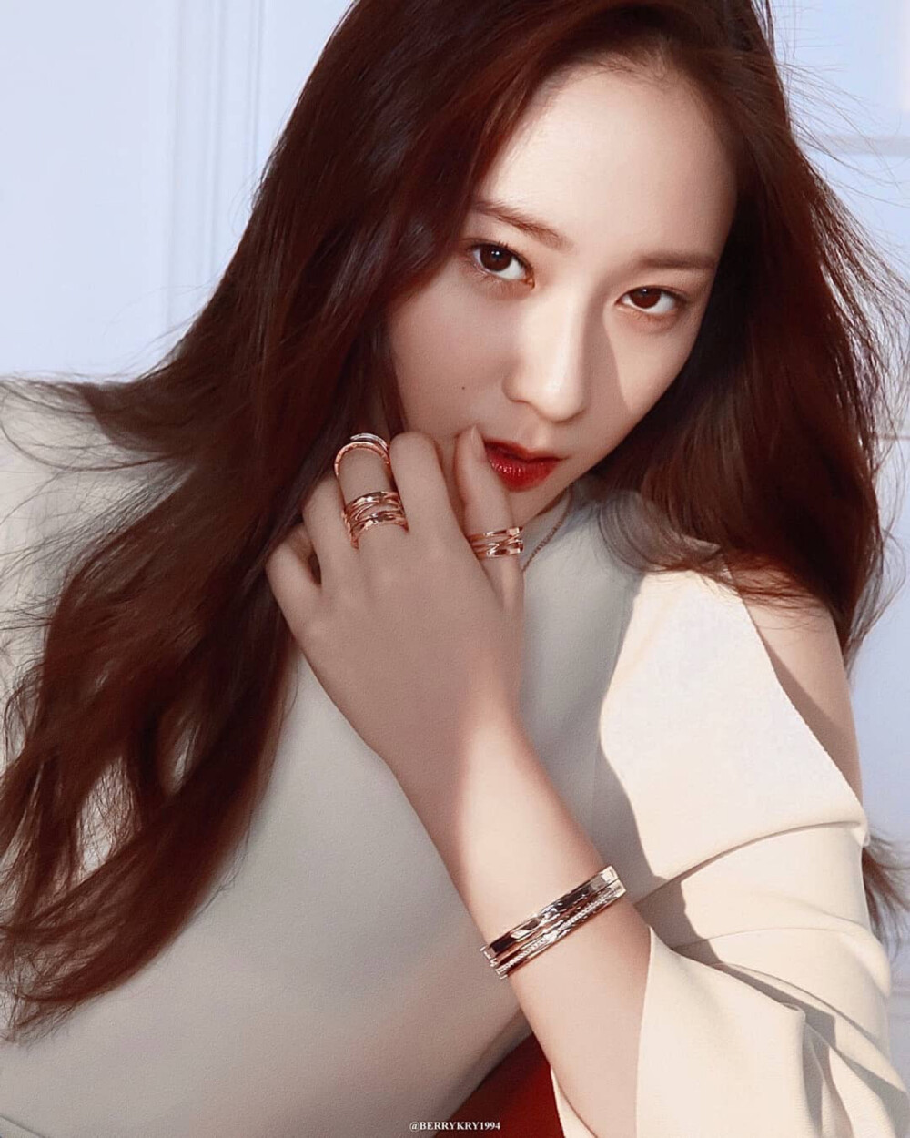 郑秀晶krystal
cr.Berrykry1994