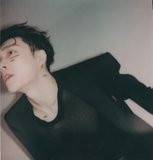 张艺兴