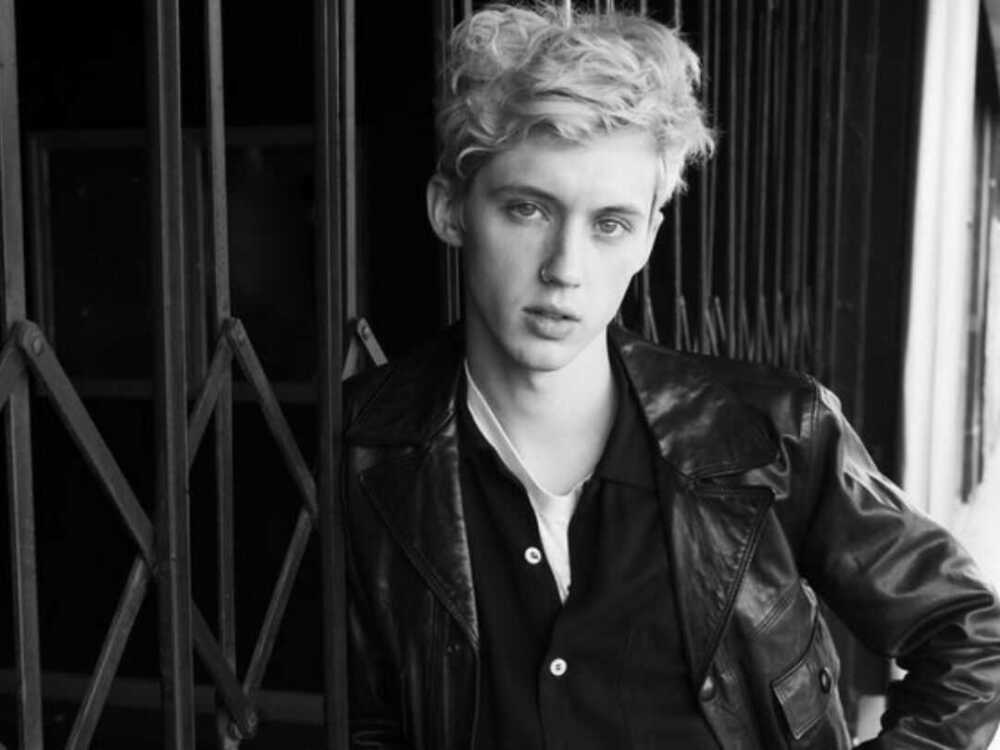 troye