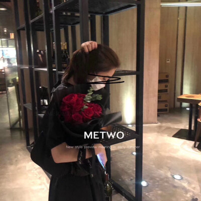 Good luck
给自己买花，陪自己长大
(*ˉ︶ˉ*)