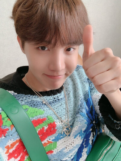 j-hope 정호석 郑号锡