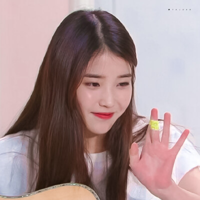 李知恩IU头像（禁二改）
微博©原郁芽卷