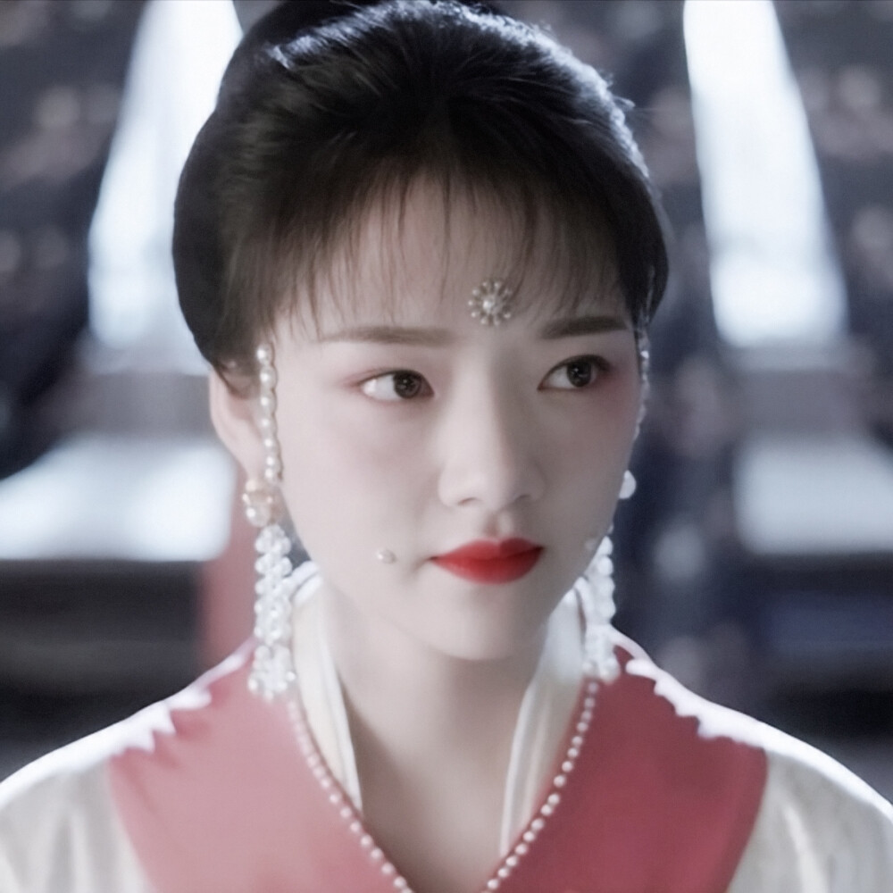 “怀吉，我美吗？”
