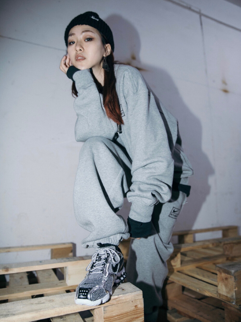 Nike×Stussy联名限定系列套装
Stussy和Nike再度联手 开出全新联名系列 梨泰院男主朴叙俊 泫雅男朋友dawn等明星 各大潮牌博主纷纷上身是当前最流行的时尚潮品之一 斩男撩女 个性十足 喜欢私聊找我。