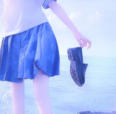 优质女头
江念九