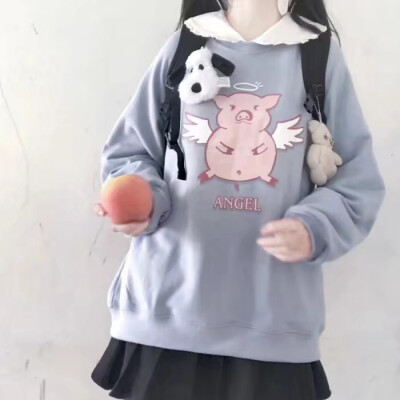 有人摸我的头 我下意识就躲开了 可有人就站在那里 我就想牵他的手。